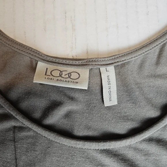 LOGO Women Top and Asymmetrical Tank Size Large - Picture 6 of 7